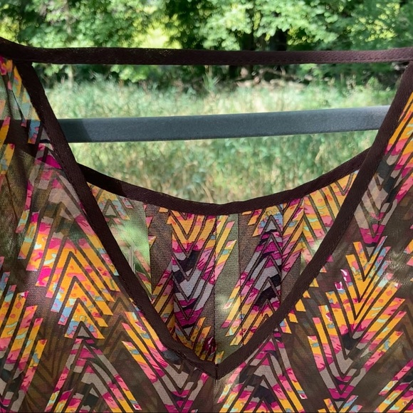 Blu Pepper: Ladies size medium sheer blouse in wonderful Fall colors! - Picture 5 of 8